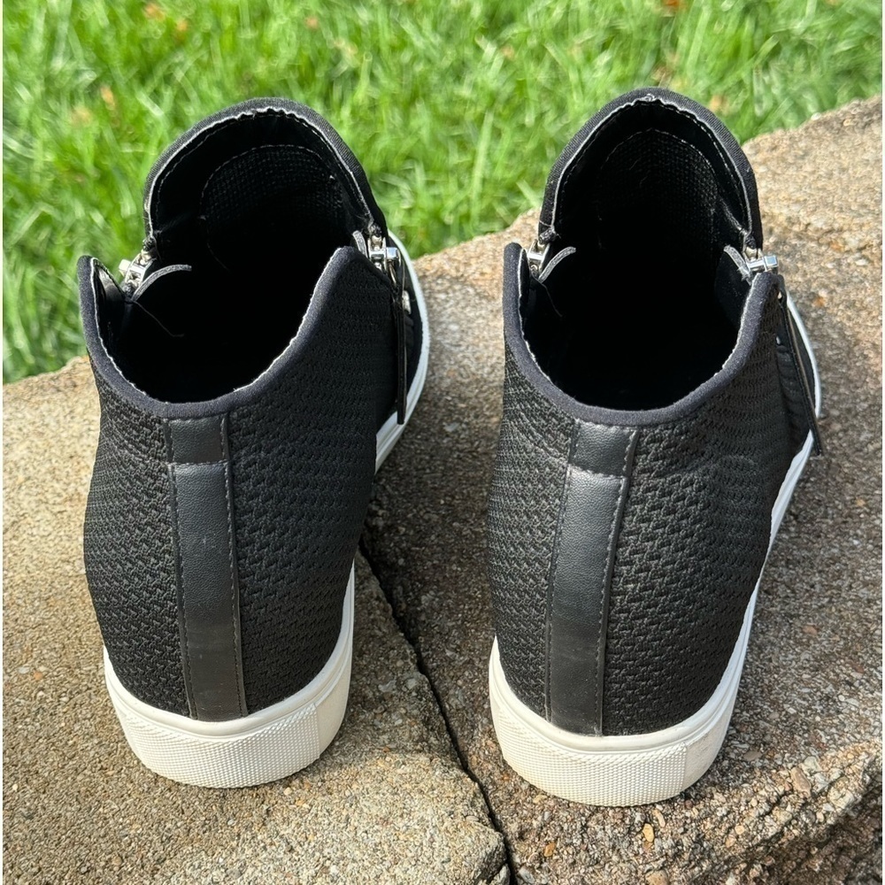 STEVE MADDEN~CAMDEN~WOMENS SIZE 9~BLACK KNIT~ZIPPER~WEDGE SNEAKERS~VERY NICE~BR​ - Picture 4 of 8
